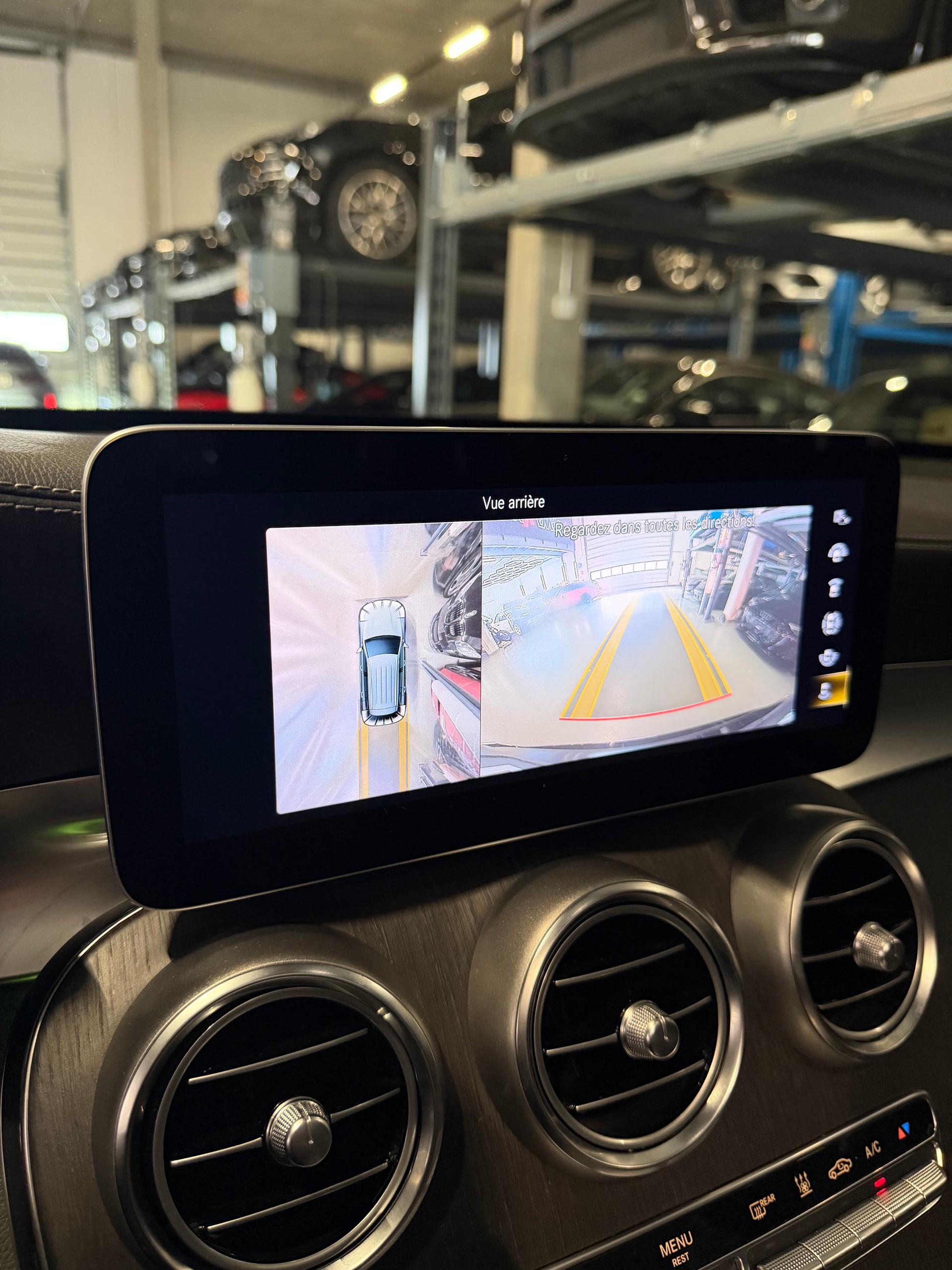 MERCEDES-BENZ GLC 200 AMG Line 4Matic 9G-Tronic-image-11