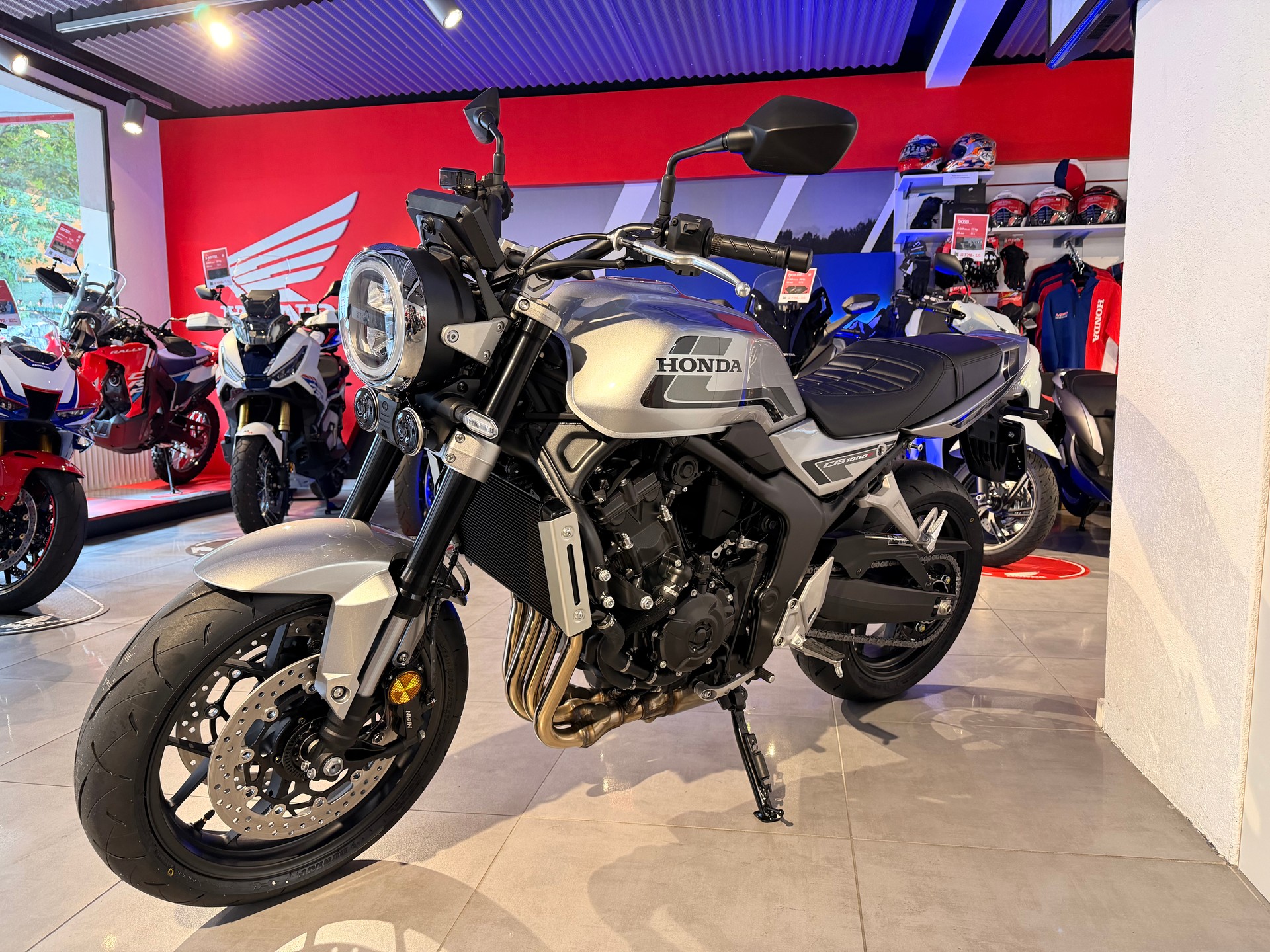 HONDA CB 1000F-image-0
