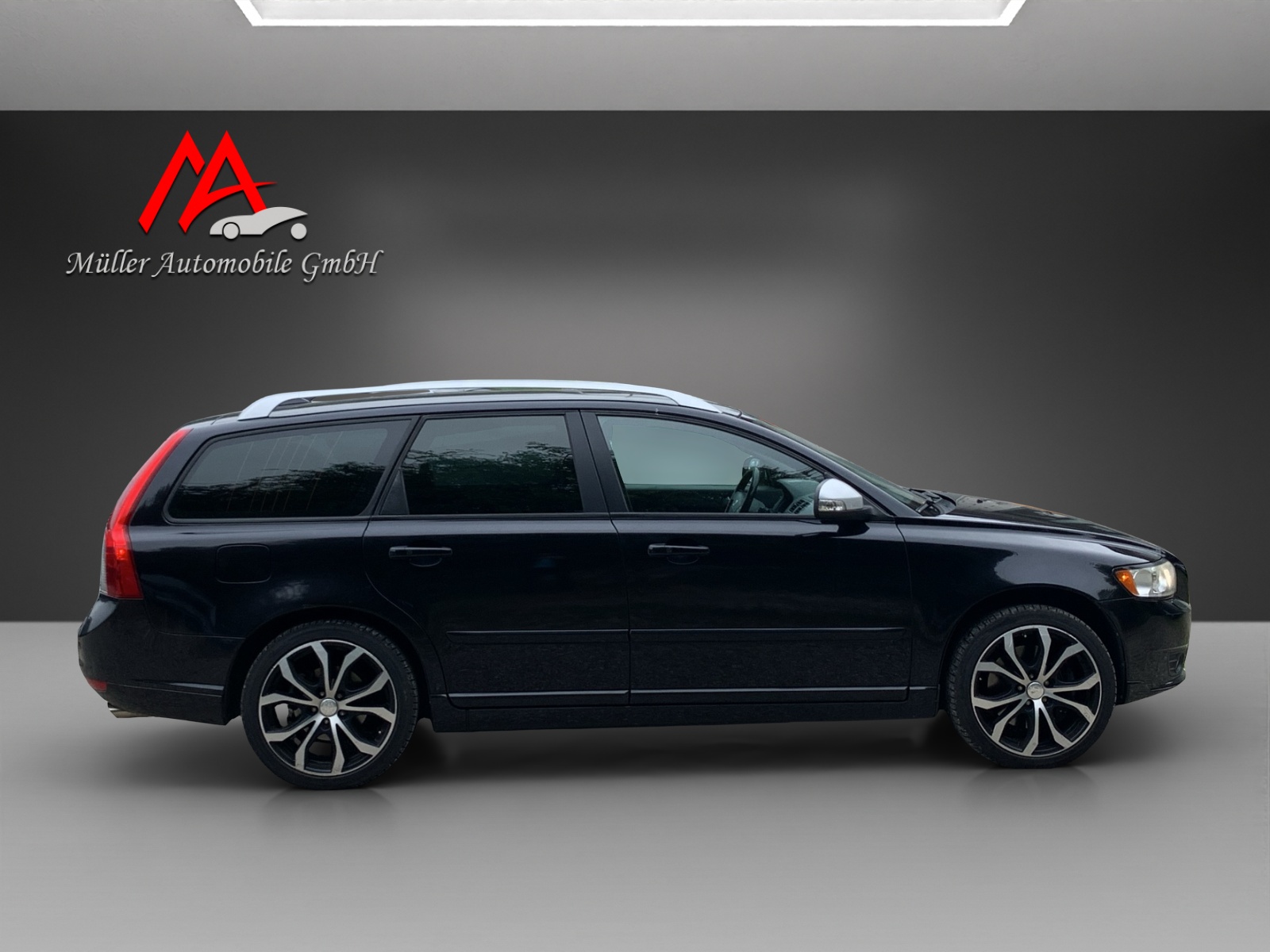 VOLVO V50 T5 AWD Summum Geartronic-showroom-element-2