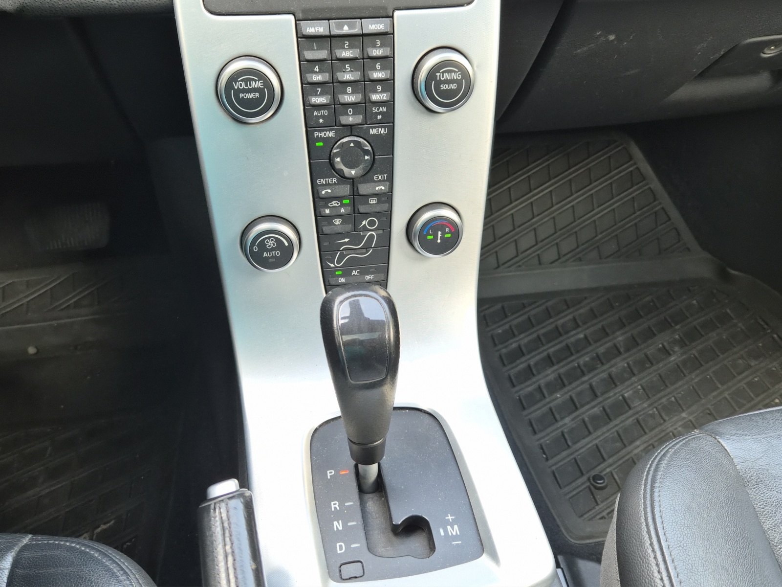 VOLVO V50 T5 AWD Summum Geartronic-image-12