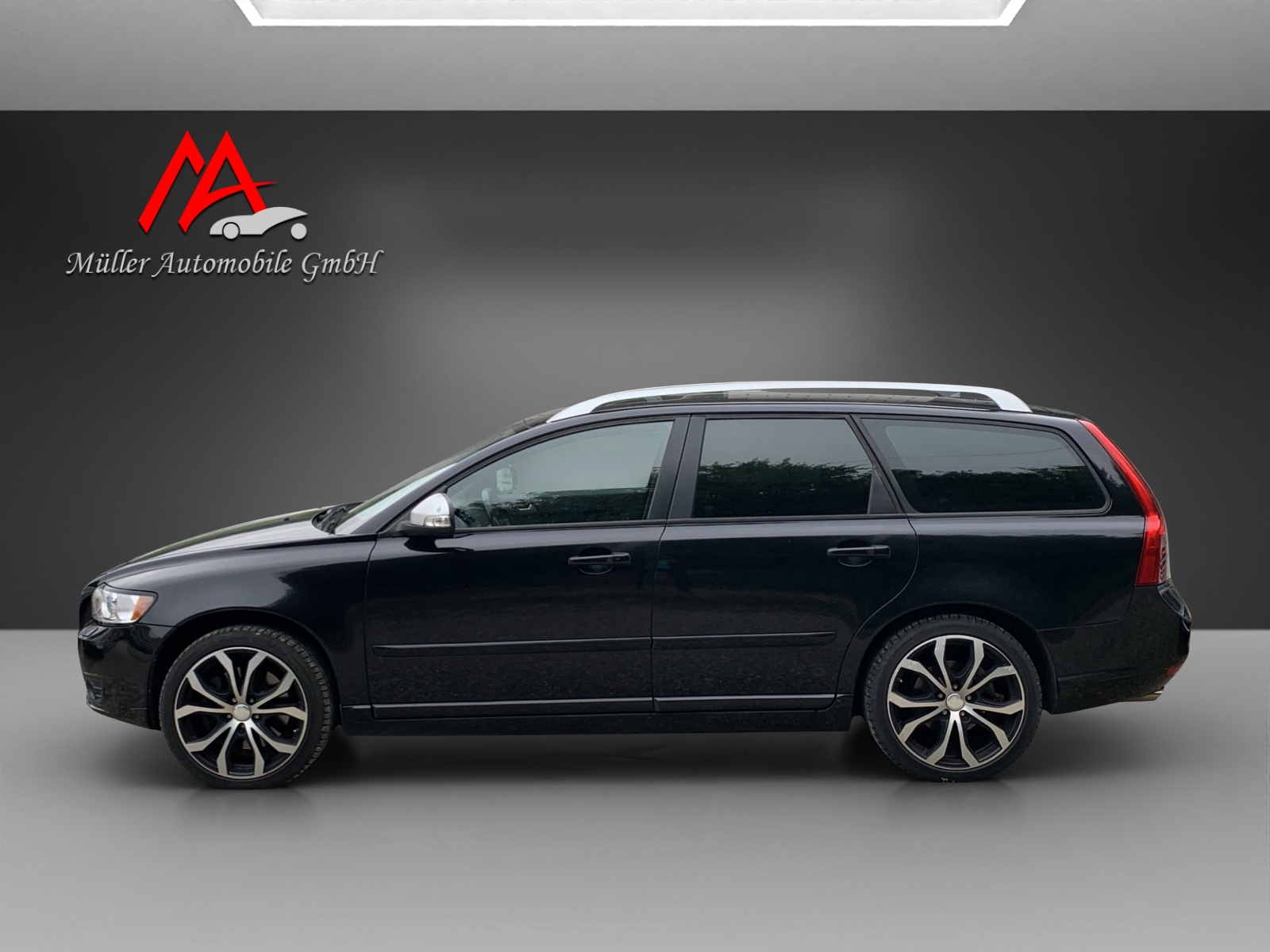 VOLVO V50 T5 AWD Summum Geartronic-showroom-element-3