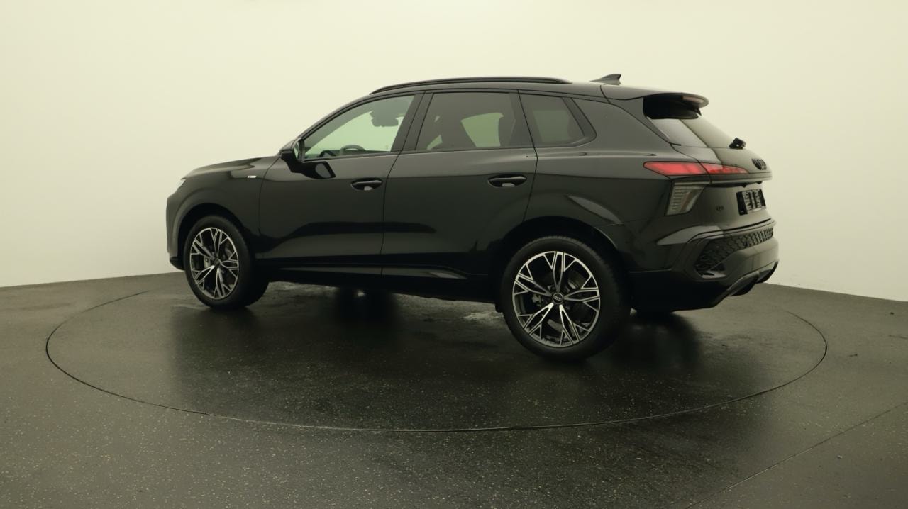 AUDI Q3 SUV TFSI quattro 195 kW S tronic-showroom-element-2