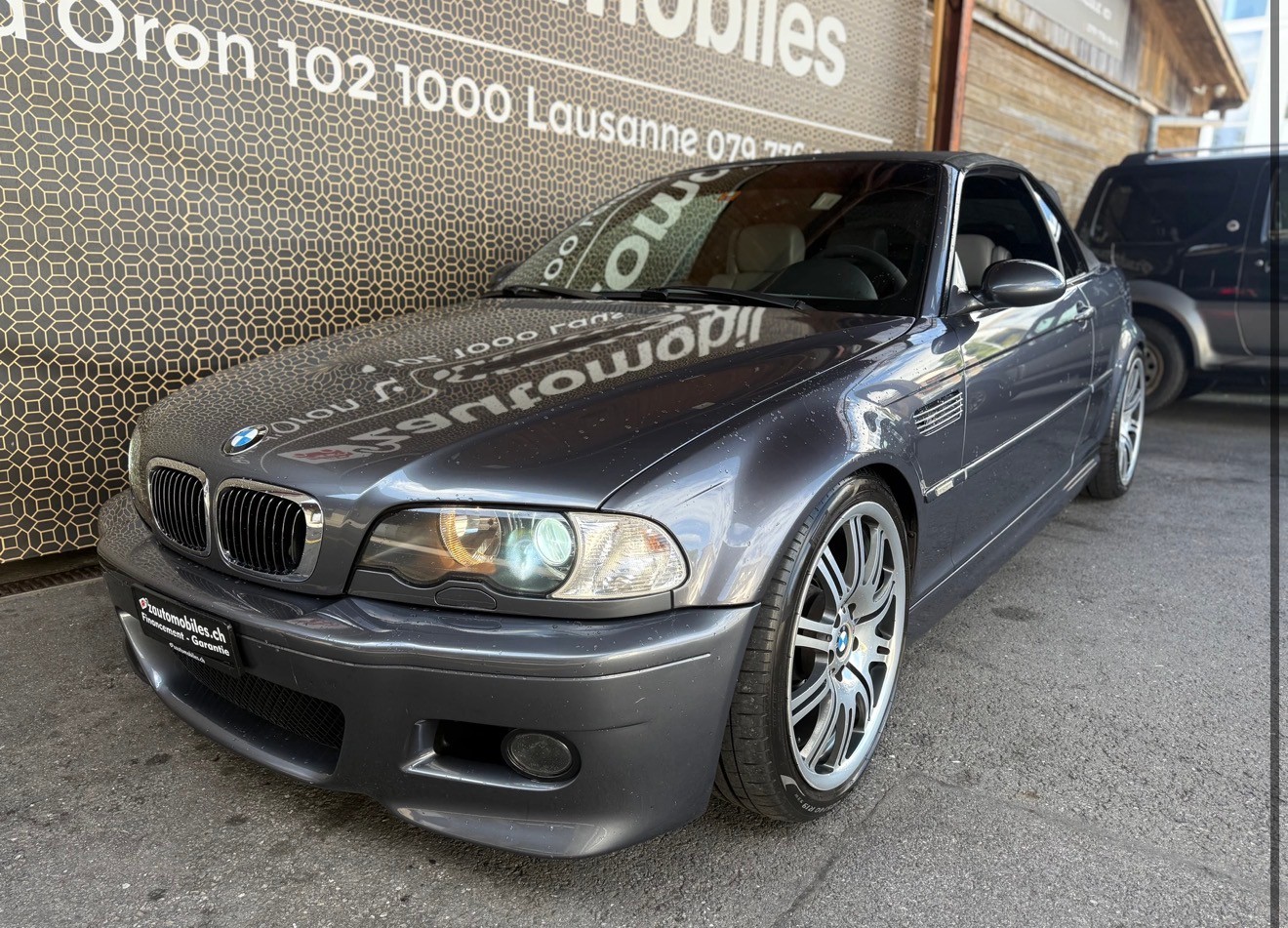 BMW M3 Cabriolet-showroom-element-1