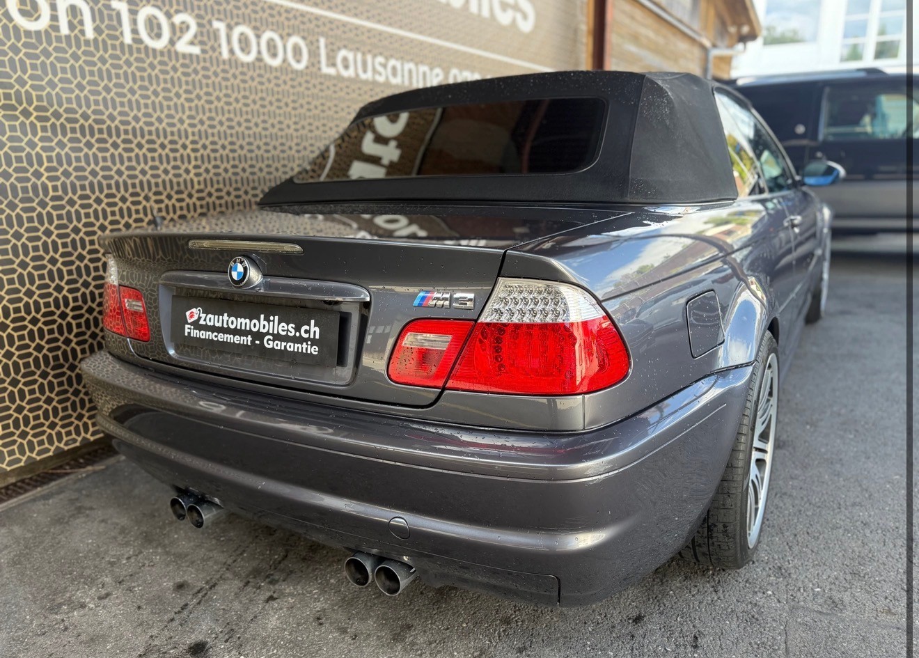 BMW M3 Cabriolet-showroom-element-2
