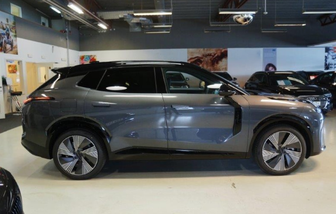 LYNK & CO 08 1.5 PHEV More-image-9