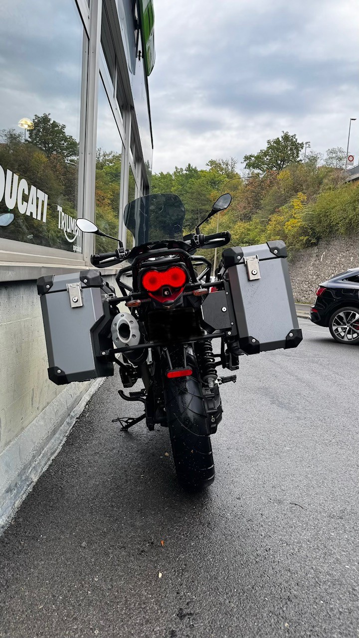 MOTO GUZZI V85 TT 100TH Centenario-image-4