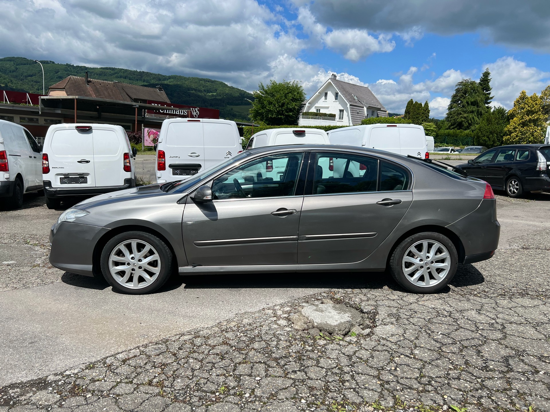 RENAULT Laguna 2.0 dCi Dynamique Automatic-showroom-element-2