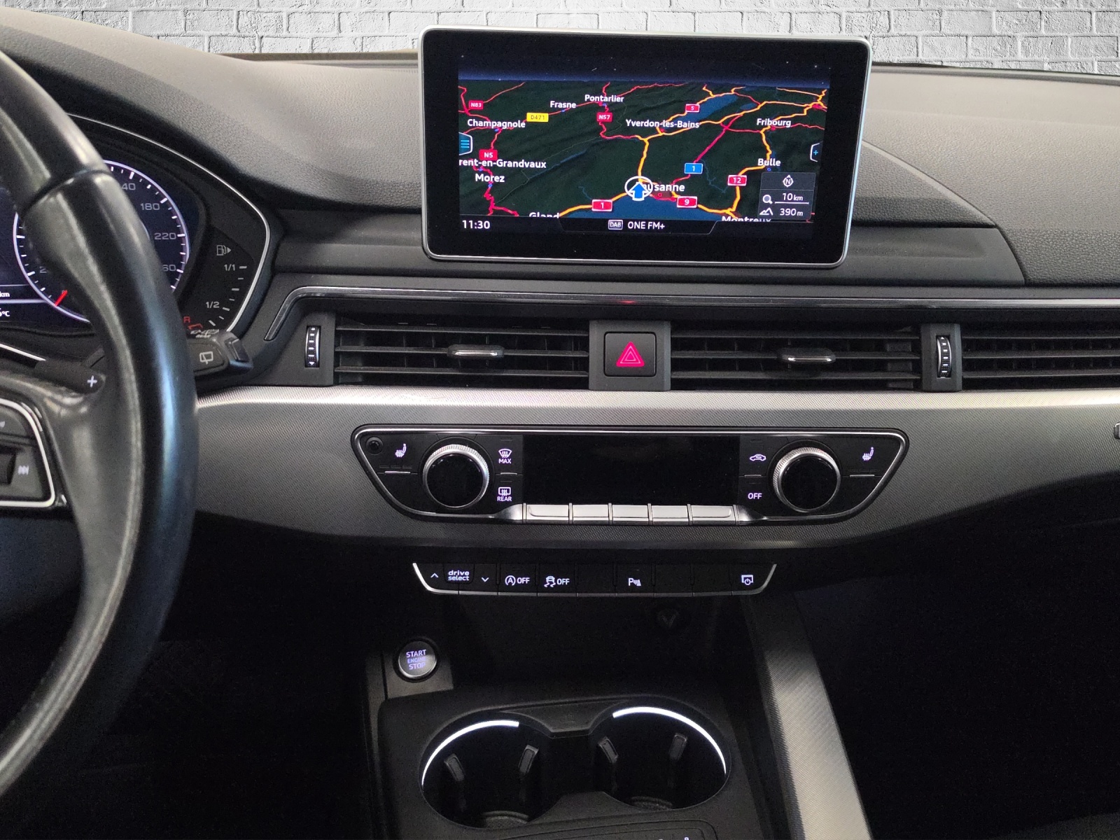 AUDI A4 Avant 2.0 TDI Sport quattro S-tronic-image-13