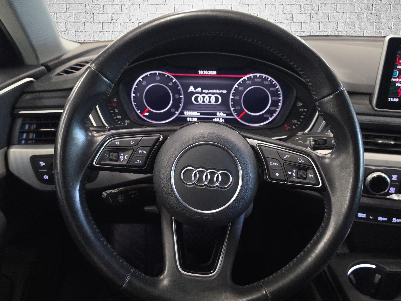 AUDI A4 Avant 2.0 TDI Sport quattro S-tronic-image-12