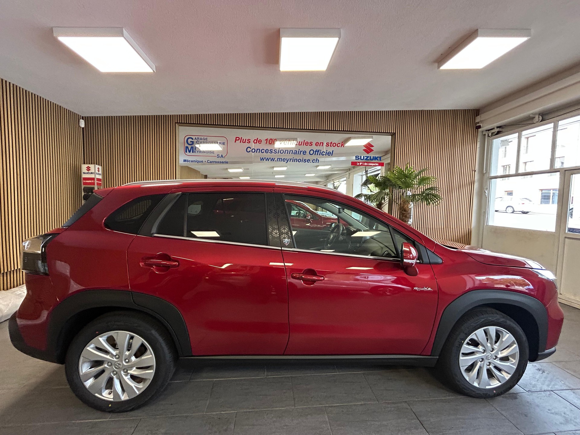 SUZUKI S-Cross 1.4 T Piz Sulai Hybrid 4x4 4 ROUES HIVER OFFERT
