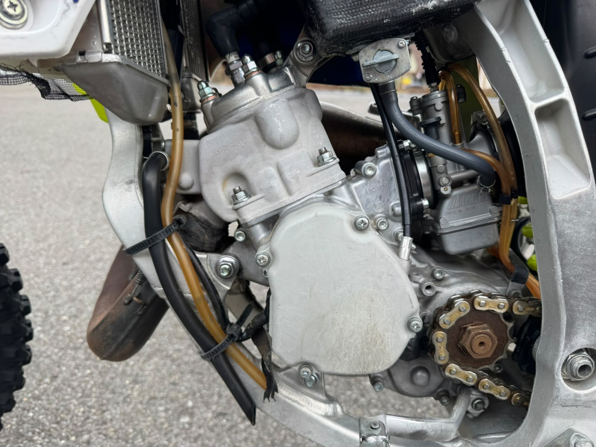 YAMAHA YZ 125 LC-showroom-element-3