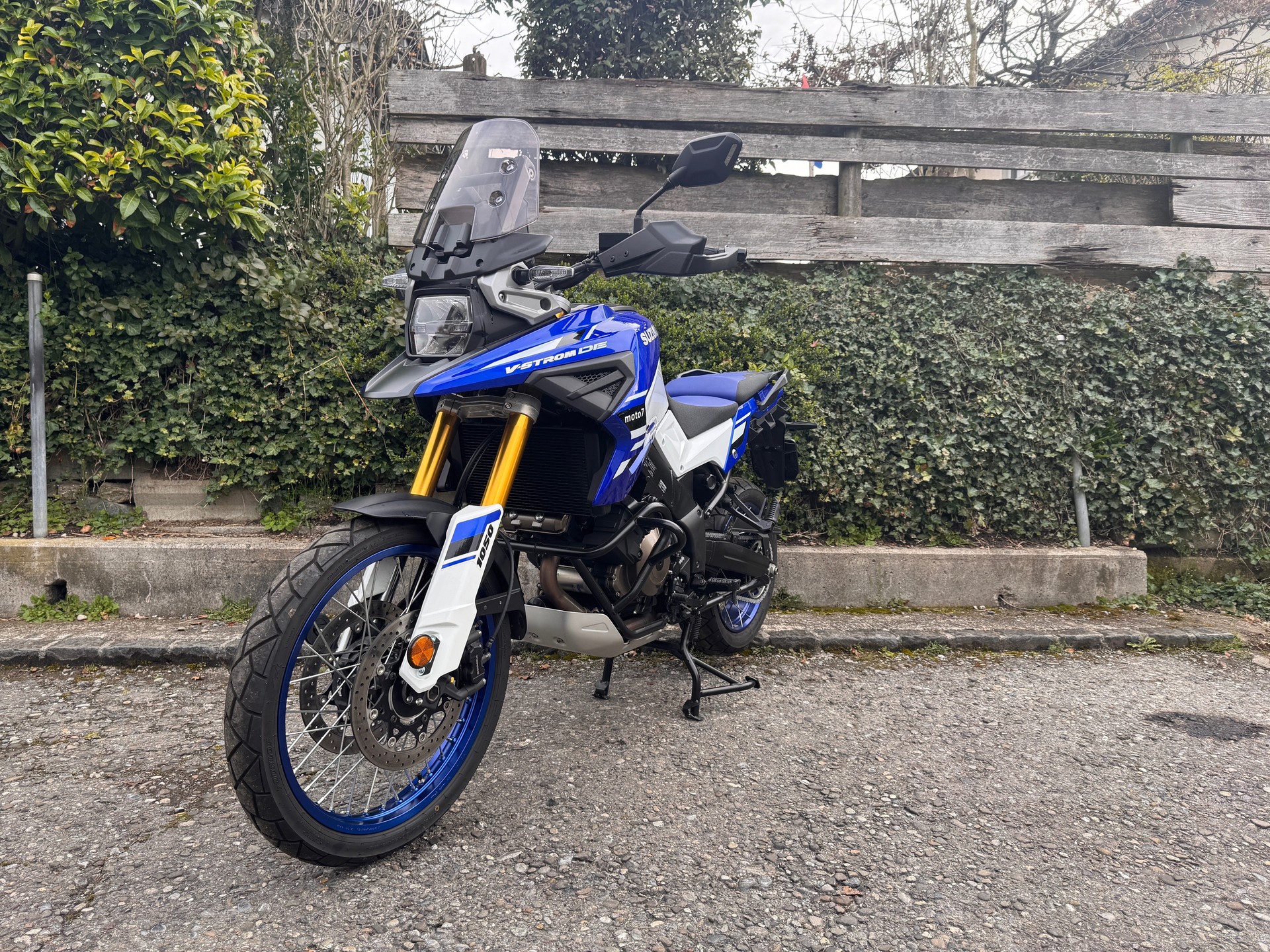 SUZUKI DL 1050 DE-image-1