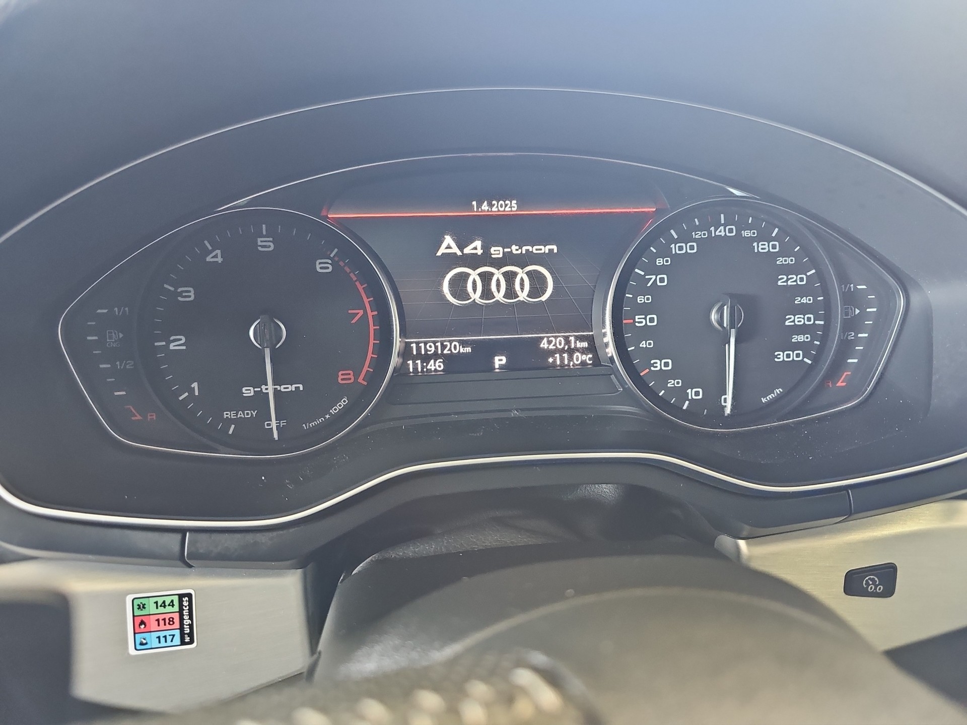 AUDI A4 Avant 2.0 TFSI g-tron S-line Sport S-tronic-image-10