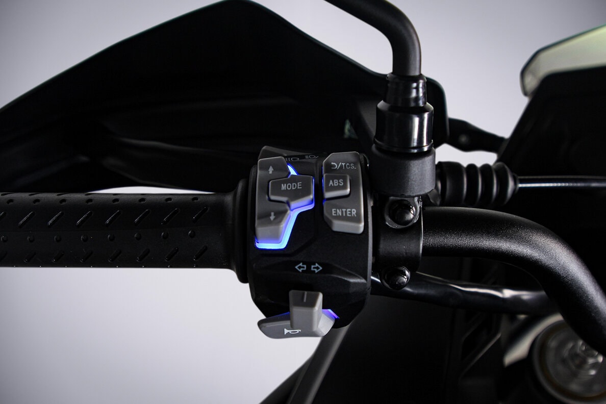 VOGE 625DSX-image-9