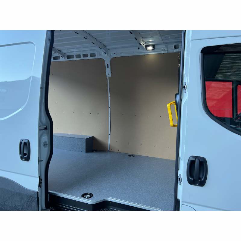IVECO Daily 35S18HA8V Kaw.3520L H2 3.0 HPI 180-image-12