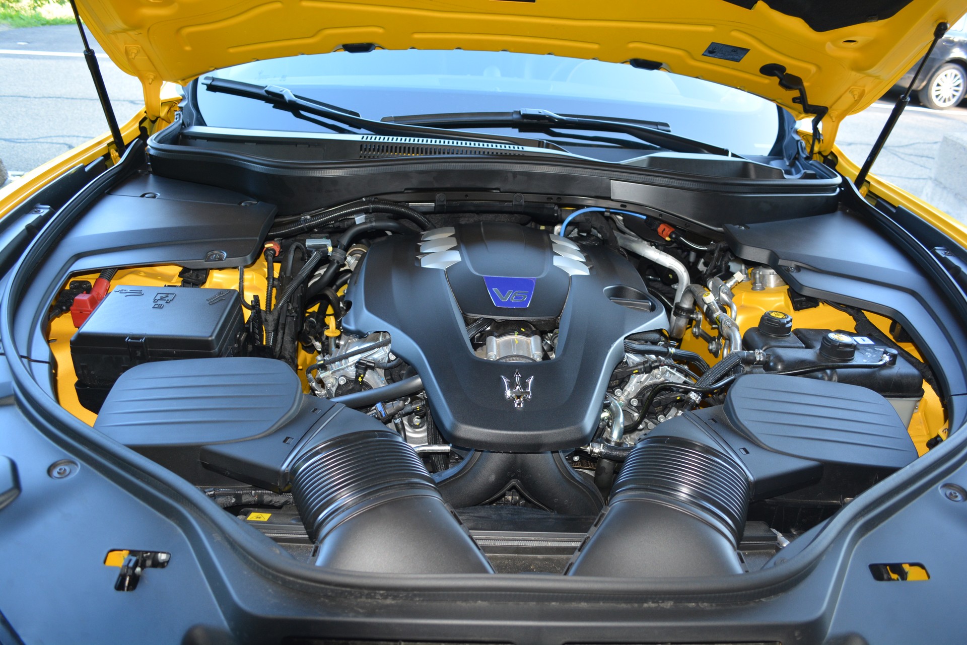 MASERATI Levante 3.0 V6 Modena S-image-10