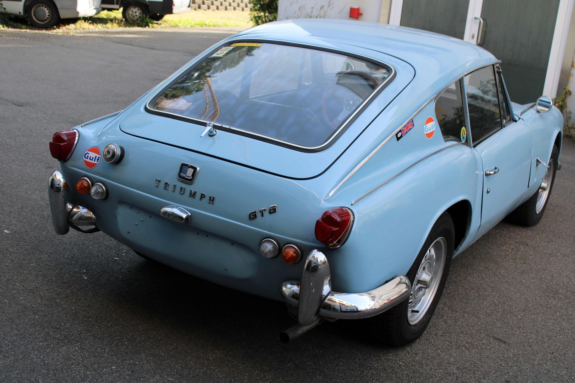 TRIUMPH GT6-image-3