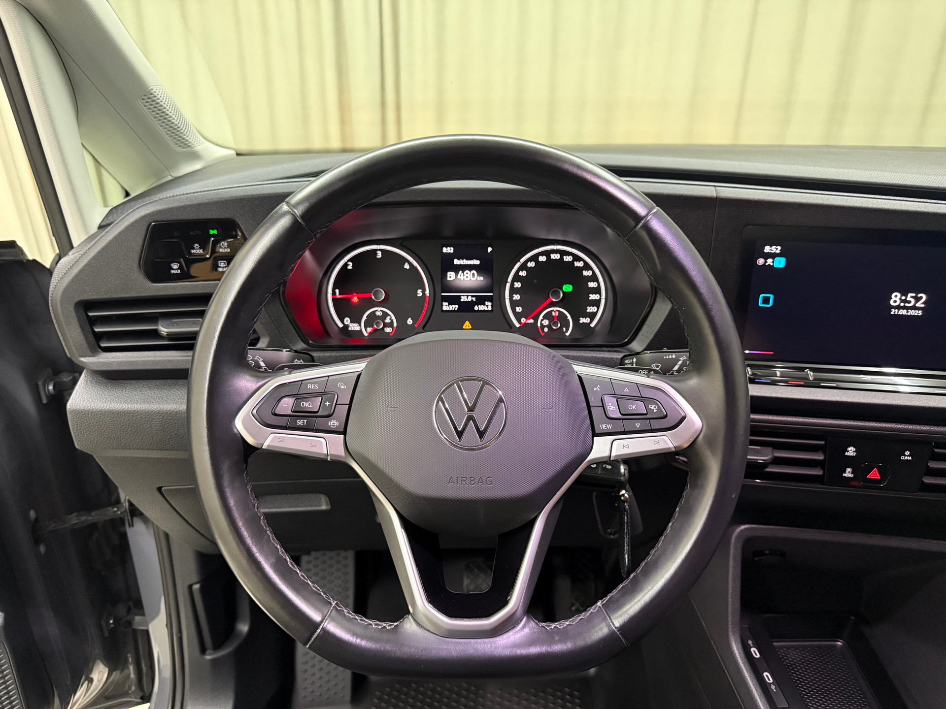VW Caddy Cargo 2.0TDI DSG-image-9