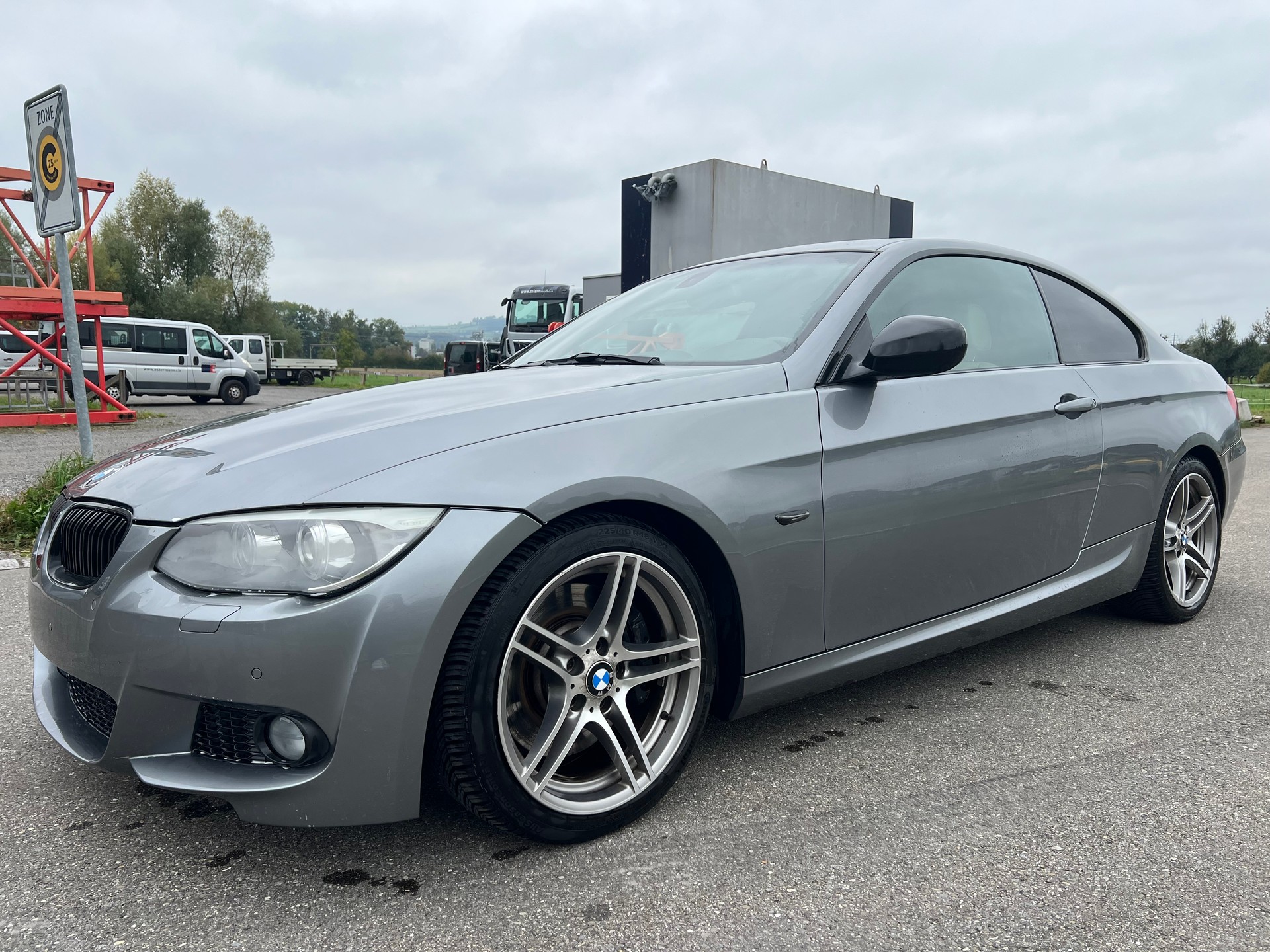 BMW 335i xDrive Coupé *N55-Motor*-showroom-element-2