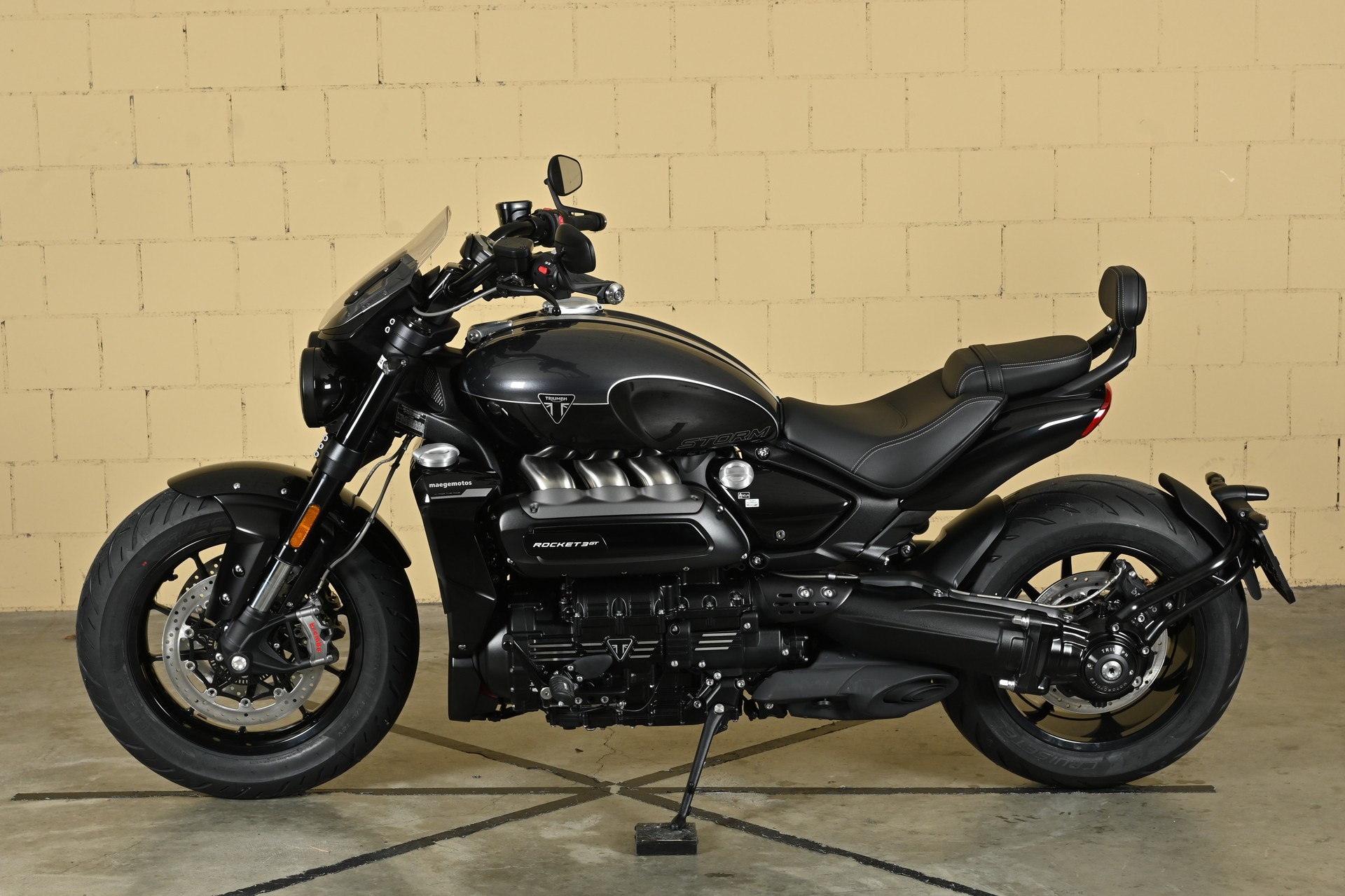 TRIUMPH Rocket 3 GT Storm-image-3