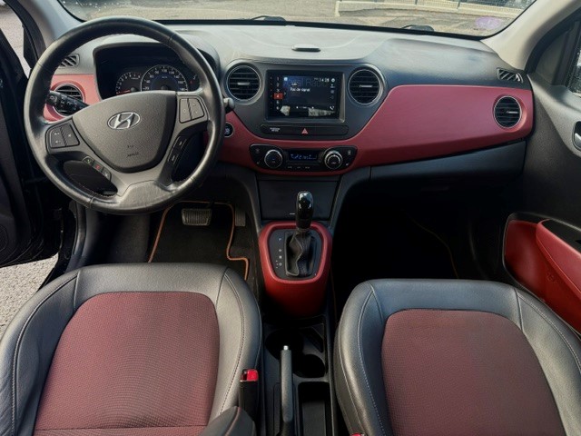 HYUNDAI i10 1.2 Amplia Automatic-image-8