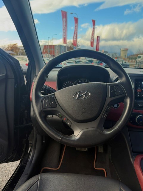 HYUNDAI i10 1.2 Amplia Automatic-image-10