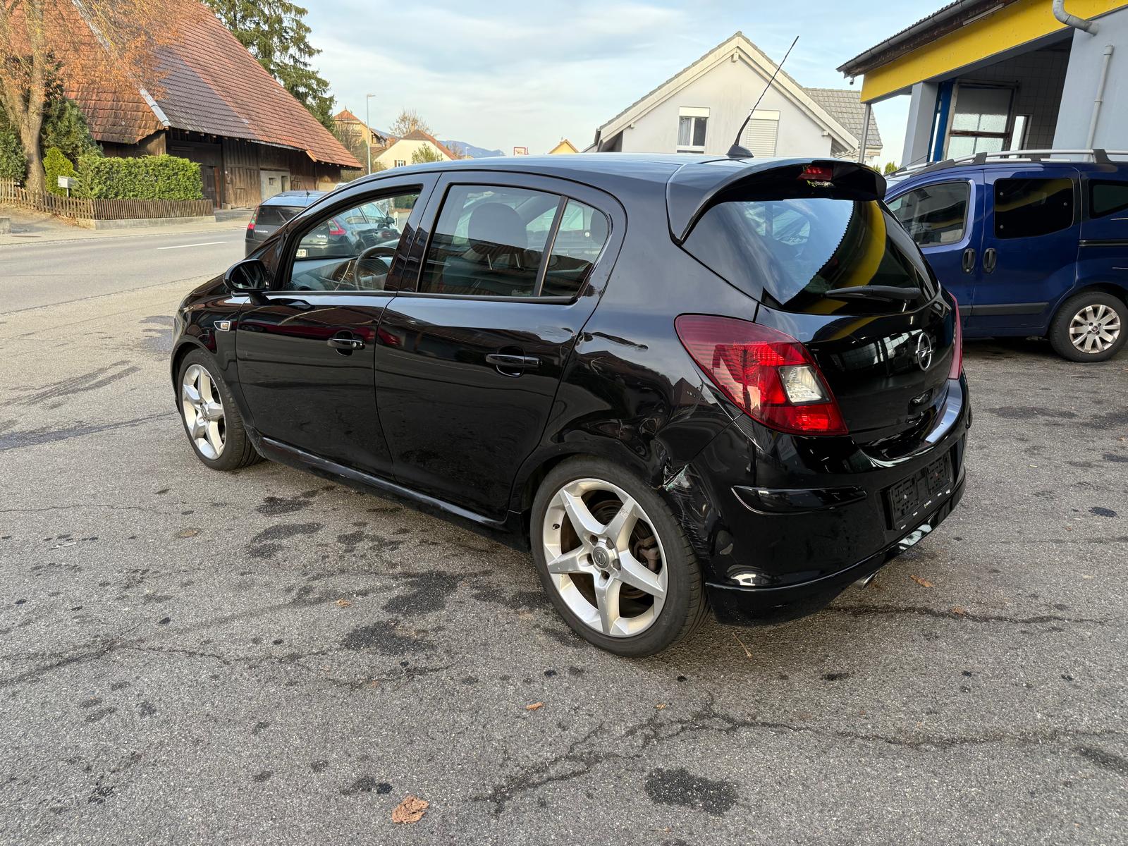 OPEL Corsa 1.6 Turbo GSi-image-5