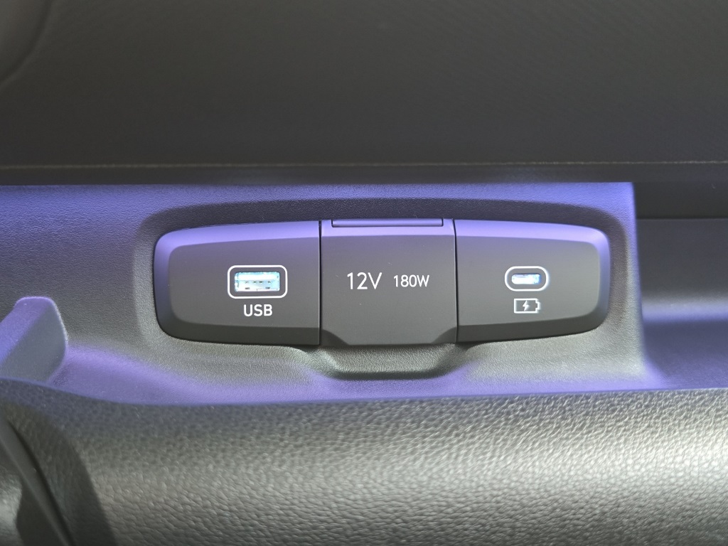 HYUNDAI Inster Electric 49 kWh Vertex-image-31
