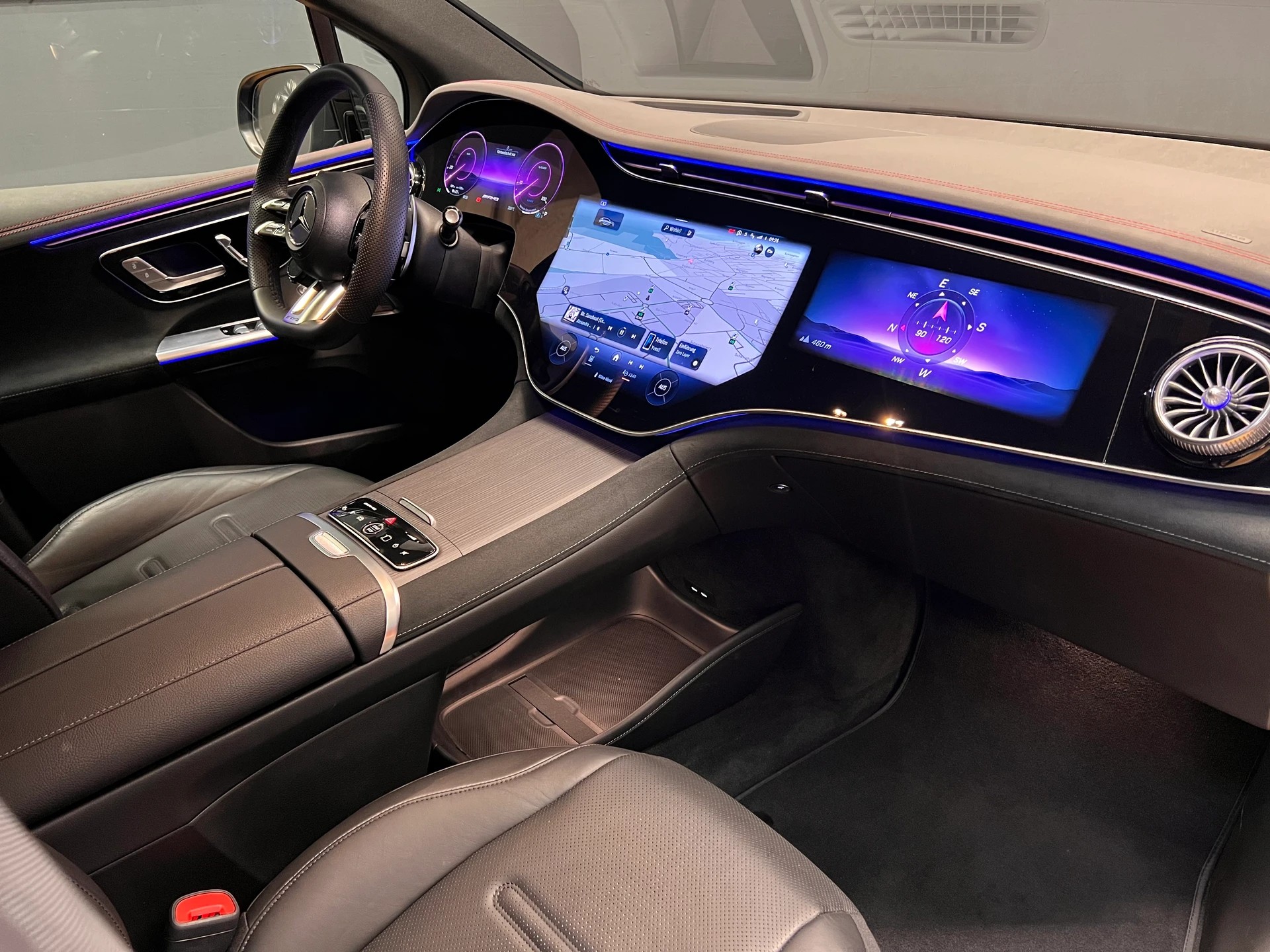 MERCEDES-BENZ EQE SUV AMG 43 4M - AMG / DISTRONIC / 360 Grad Kamera / Head-Up Display-image-7