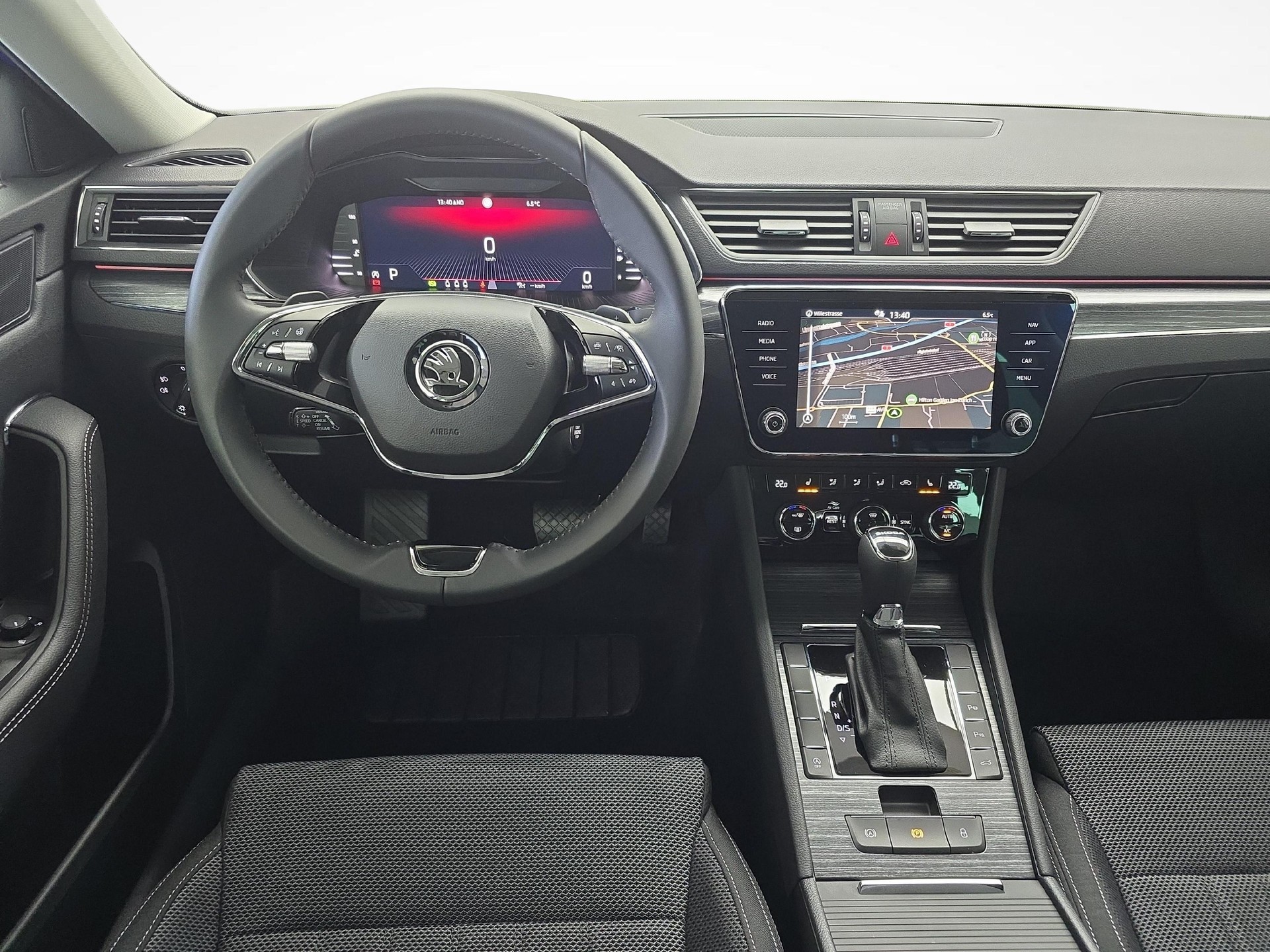 SKODA Combi 1.5 Style TSI DSG / ab 3,99% Leasing bei Abschluss einer Protect Autoversicherung-image-12