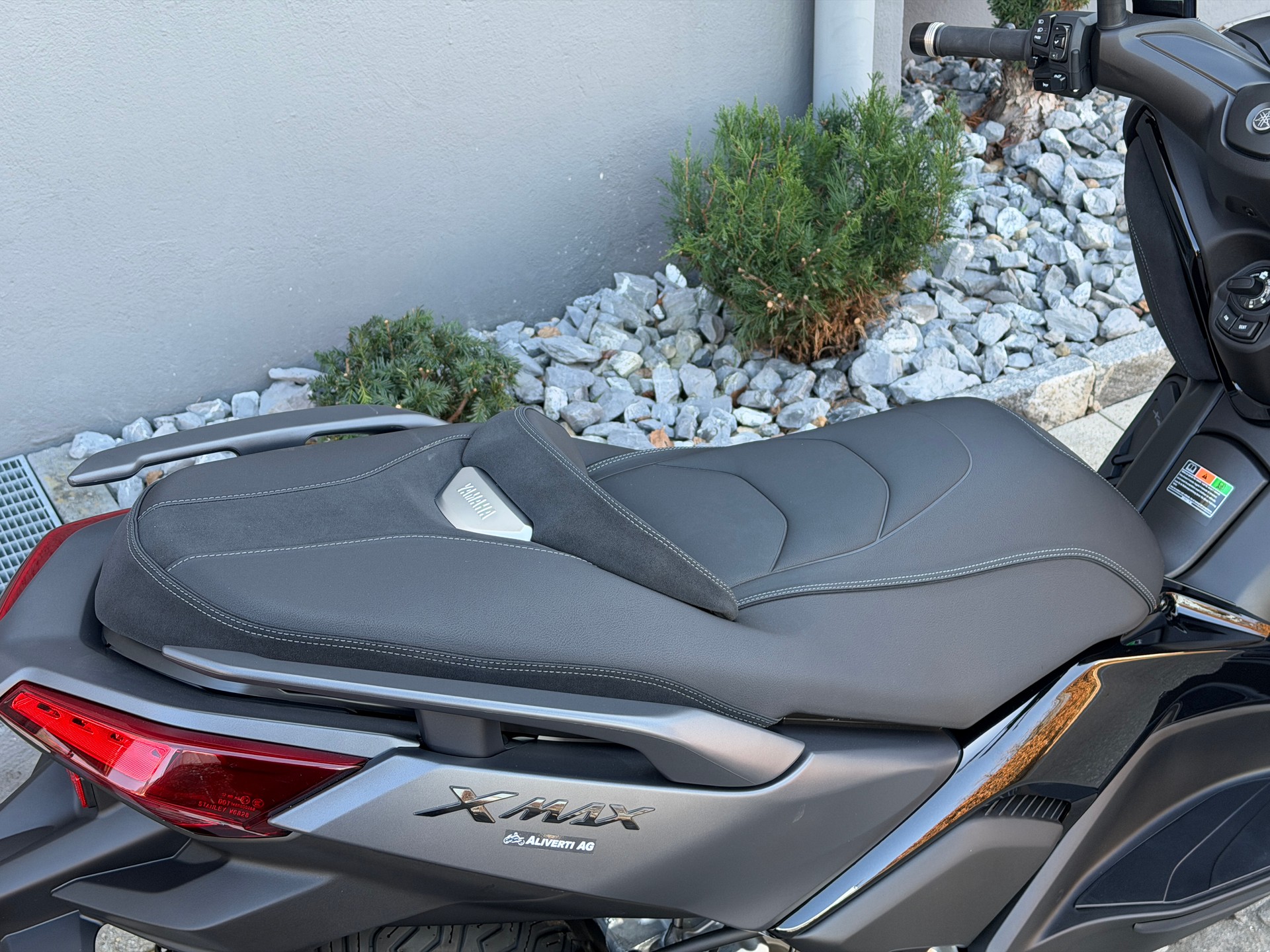 YAMAHA XMAX 300 Tech MAX+ 2026-image-12