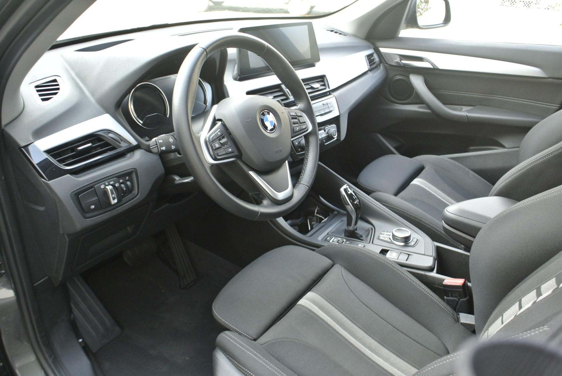 BMW X1 xDrive 18d Steptronic-image-16
