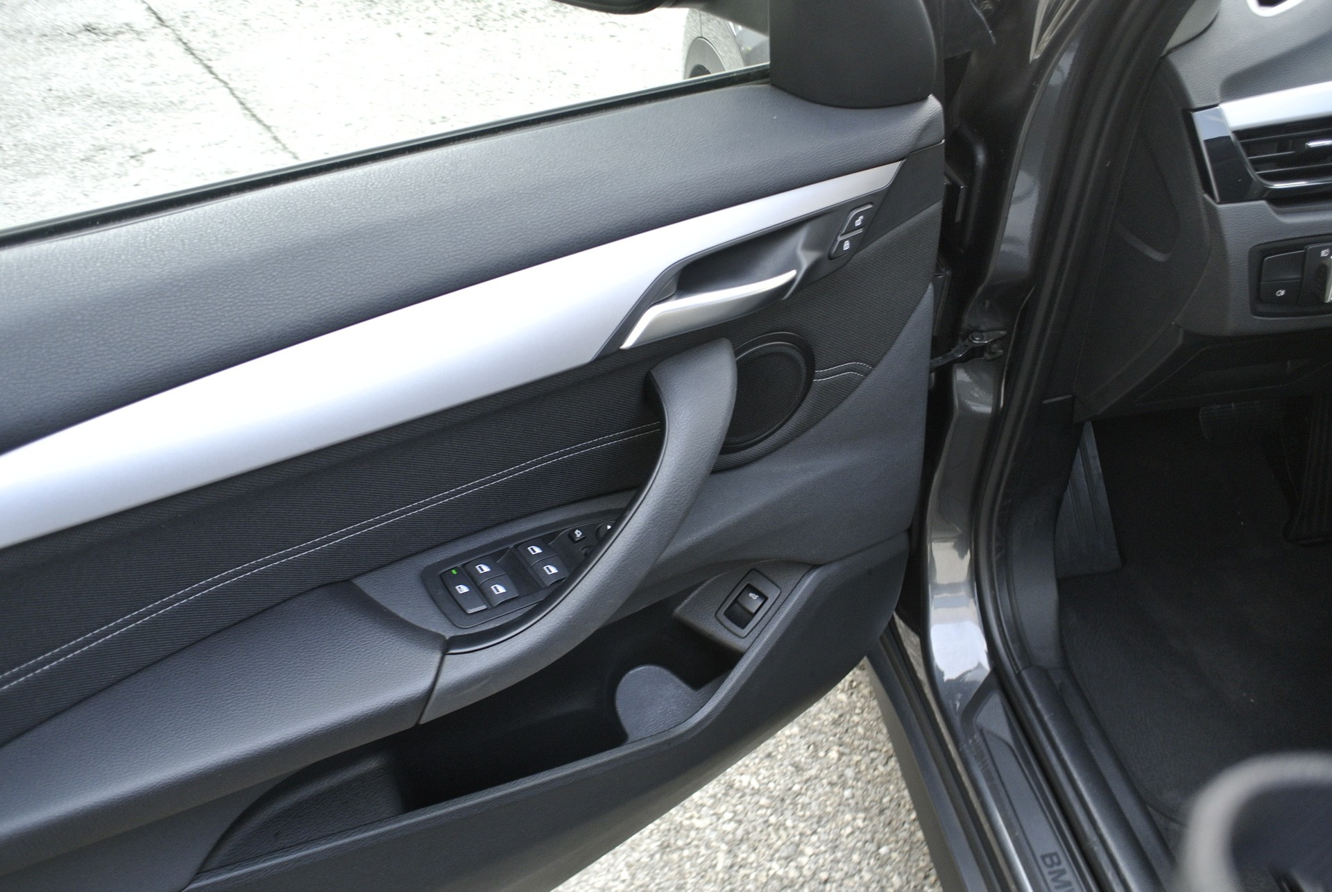 BMW X1 xDrive 18d Steptronic-image-13
