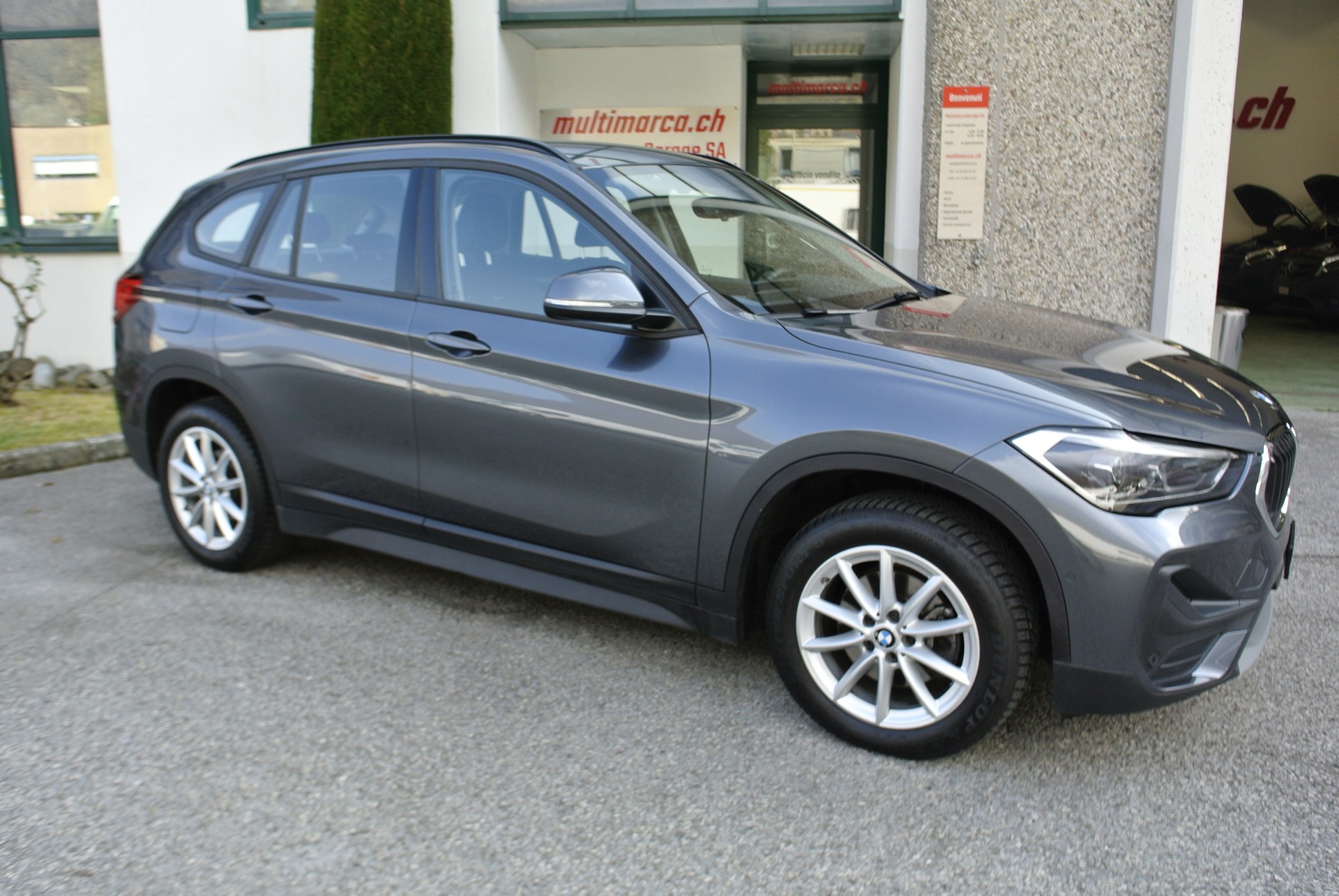 BMW X1 xDrive 18d Steptronic-image-4