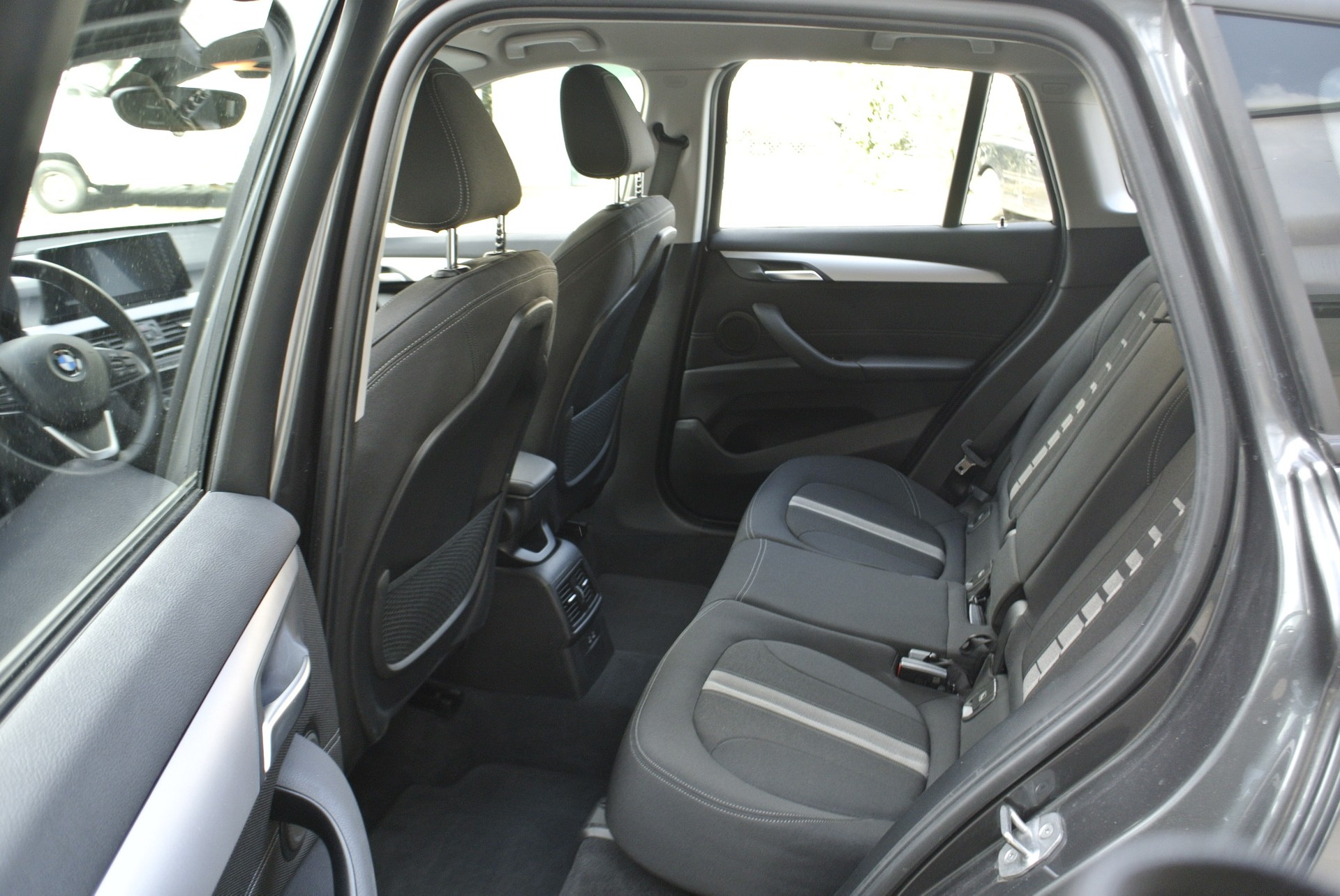 BMW X1 xDrive 18d Steptronic-image-17