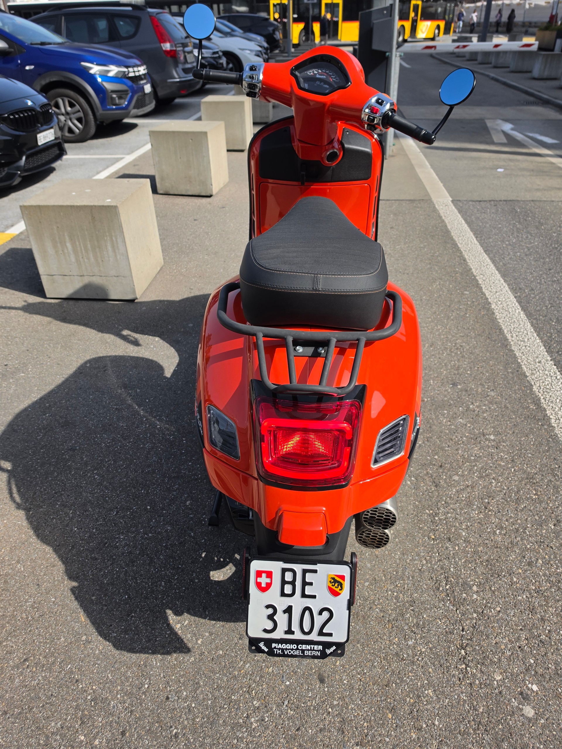 PIAGGIO Vespa GTS 300 Super Sport ABS-image-4