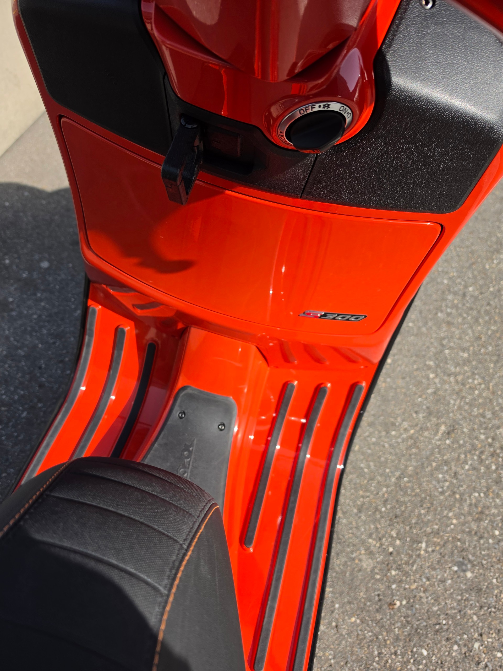 PIAGGIO Vespa GTS 300 Super Sport ABS-image-5