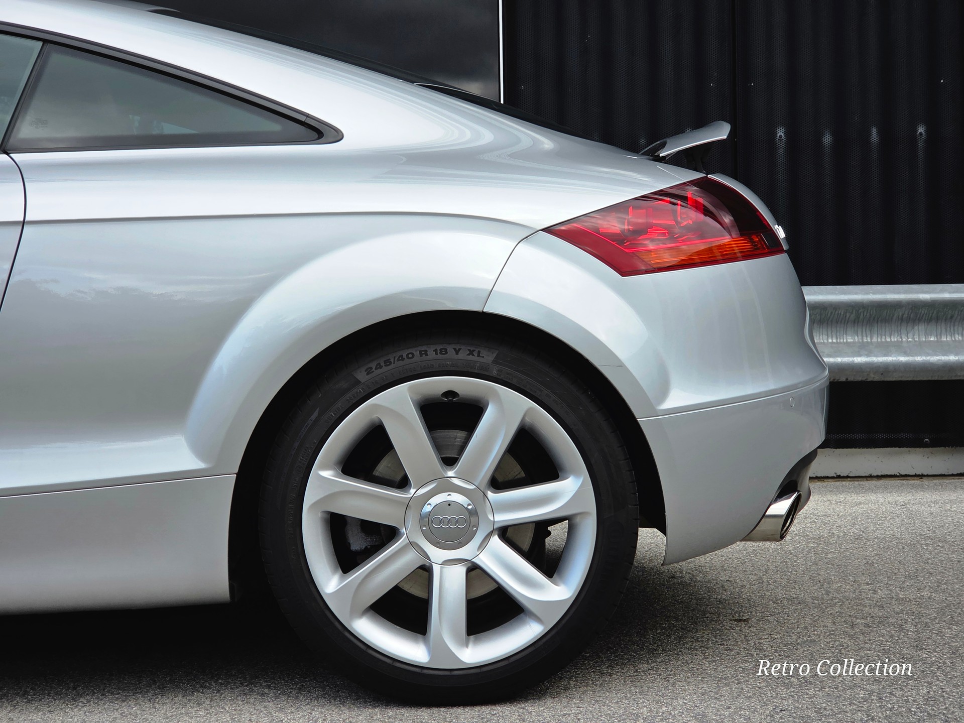 AUDI TT Coupé 3.2 quattro - voiture CH - superbe configuration - carnet de services - expertisée du jour.-image-7