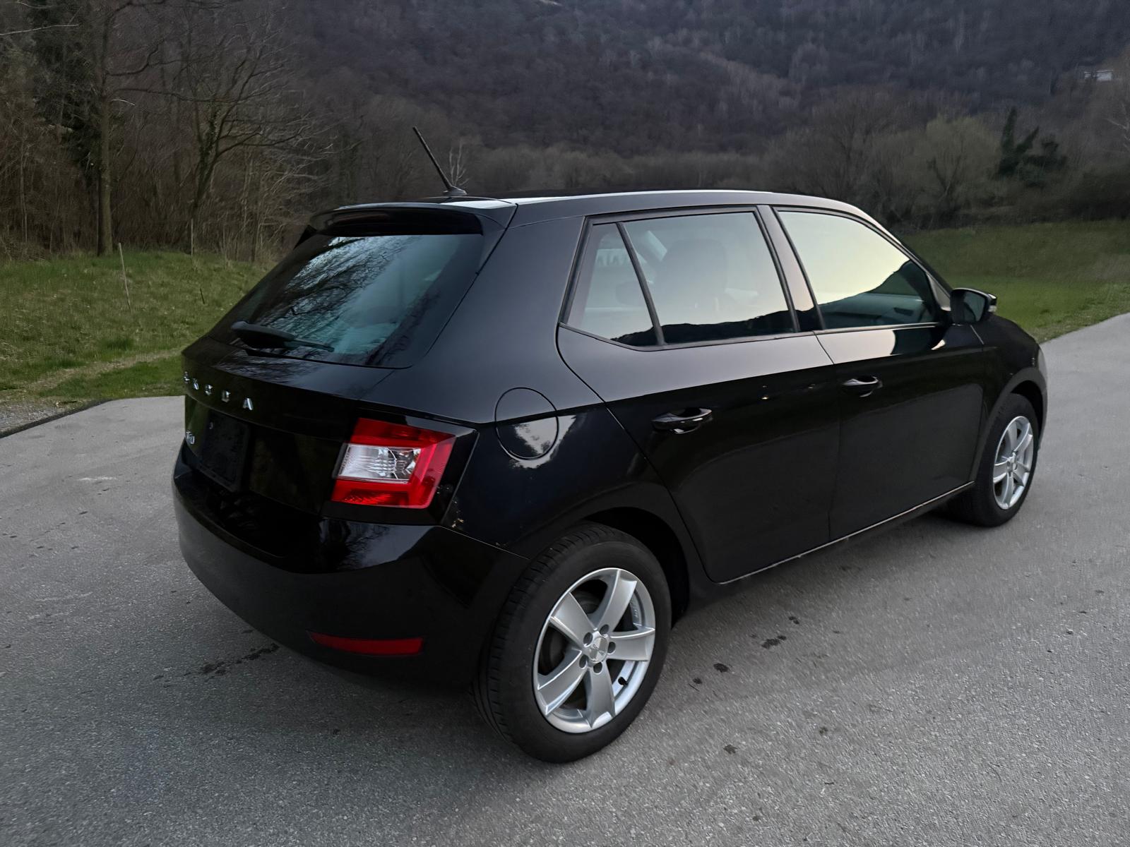 SKODA Fabia 1.0 MPI Ambition-image-5
