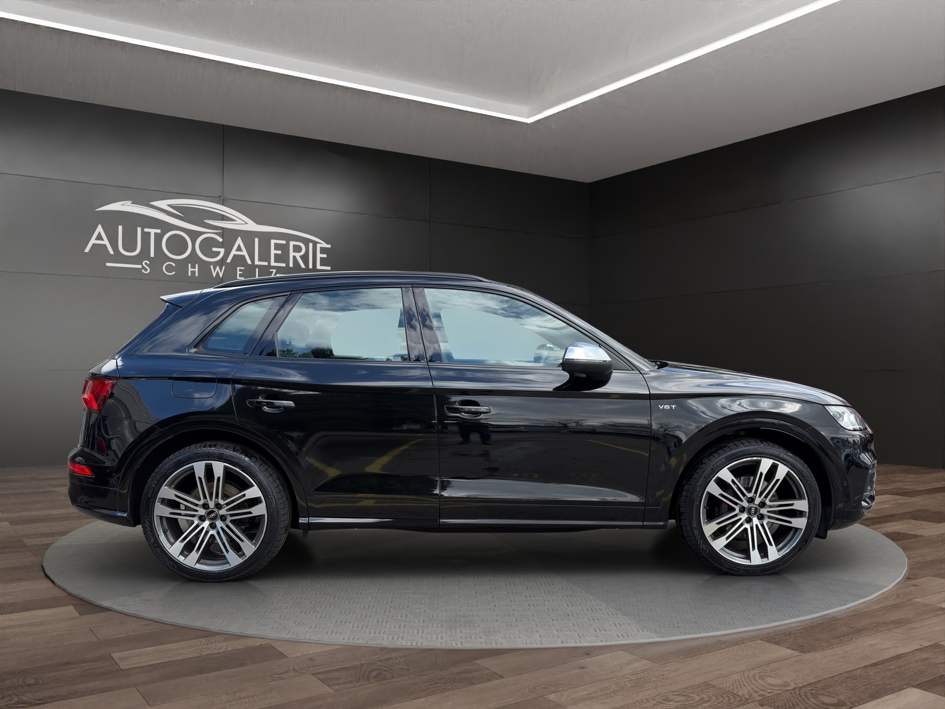 AUDI SQ5 3.0 TFSI quattro S-tronic | CH | Panorama | HeadUp| B&O | Luftfederung | Assistenzsysteme |-image-5