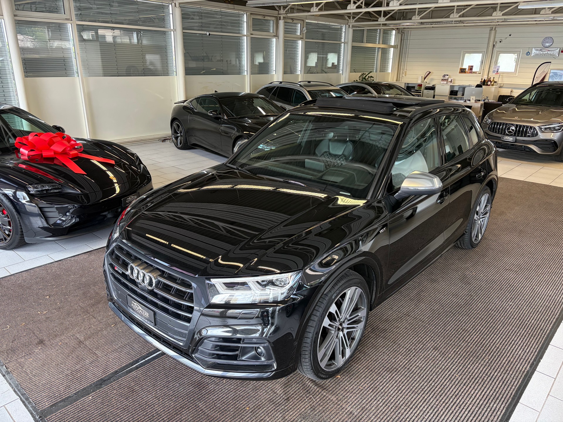 AUDI SQ5 3.0 TFSI quattro S-tronic | CH | Panorama | HeadUp| B&O | Luftfederung | Assistenzsysteme |-image-31