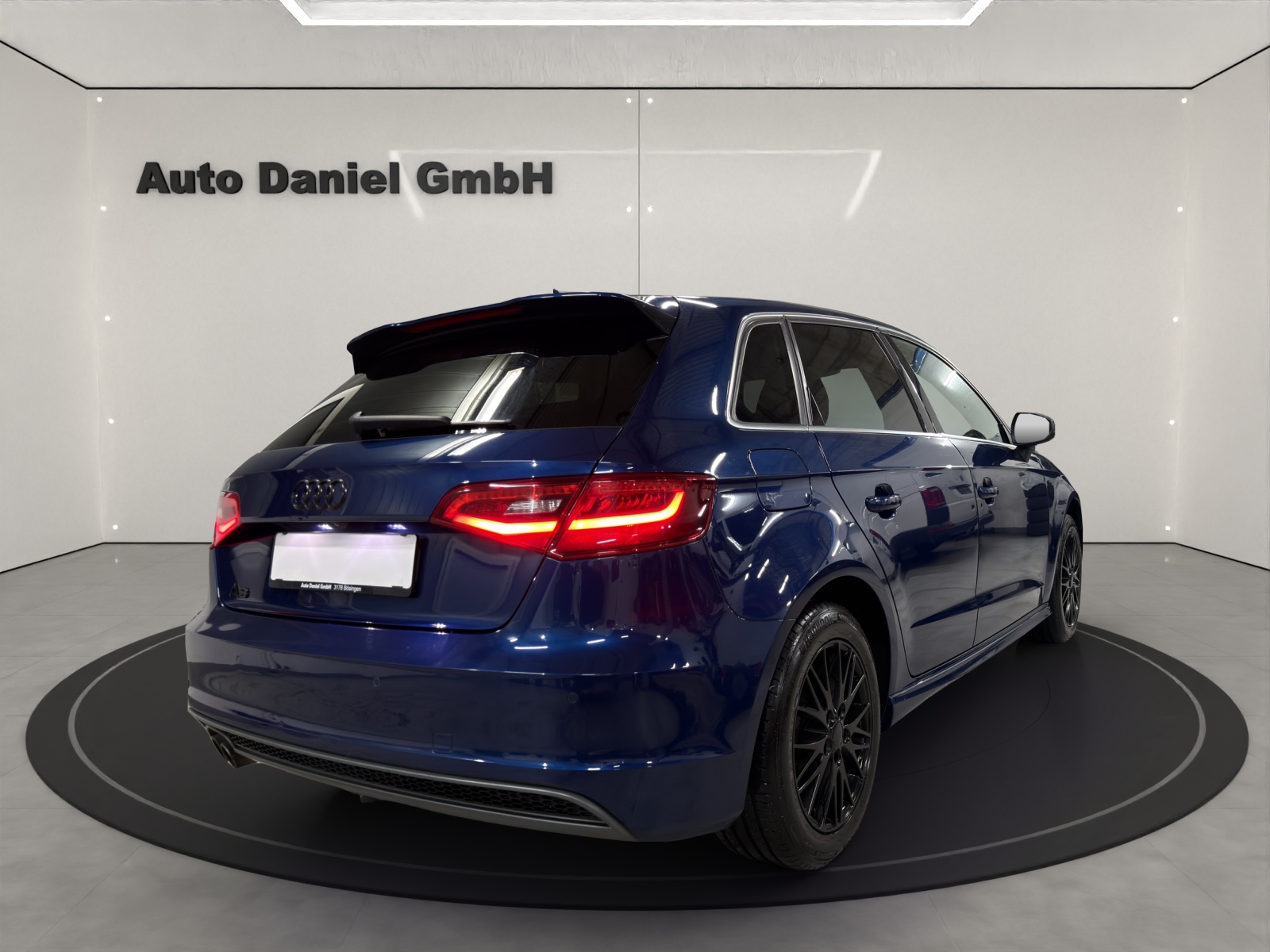 AUDI A3 Sportback 1.8 TFSI Ambiente S-tronic-image-5