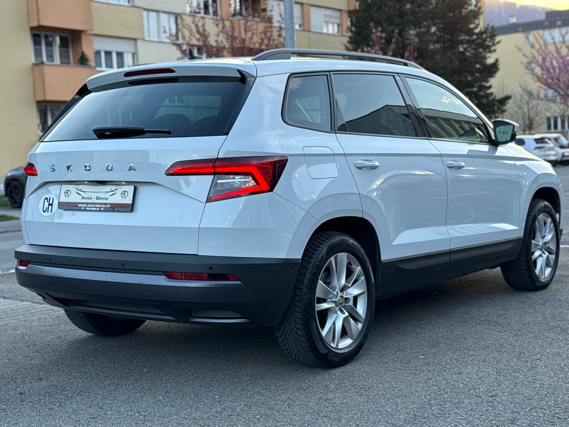 SKODA Karoq 2.0 TDI Style 4x4 DSG-image-5