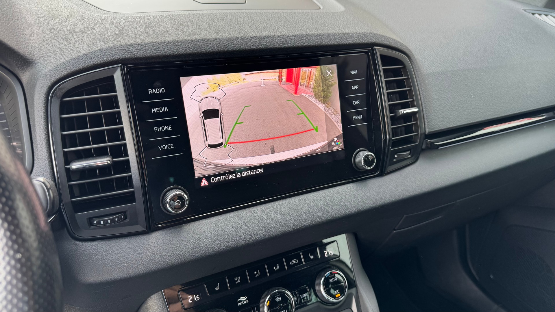 SKODA Karoq 2.0 TSI SportLine 4x4 DSG-image-21