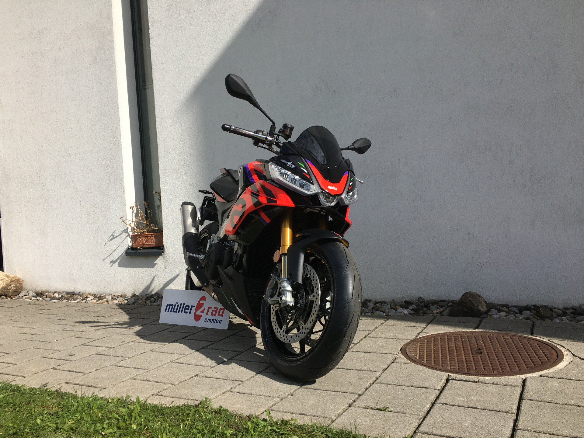 APRILIA Tuono V4 1100-image-6