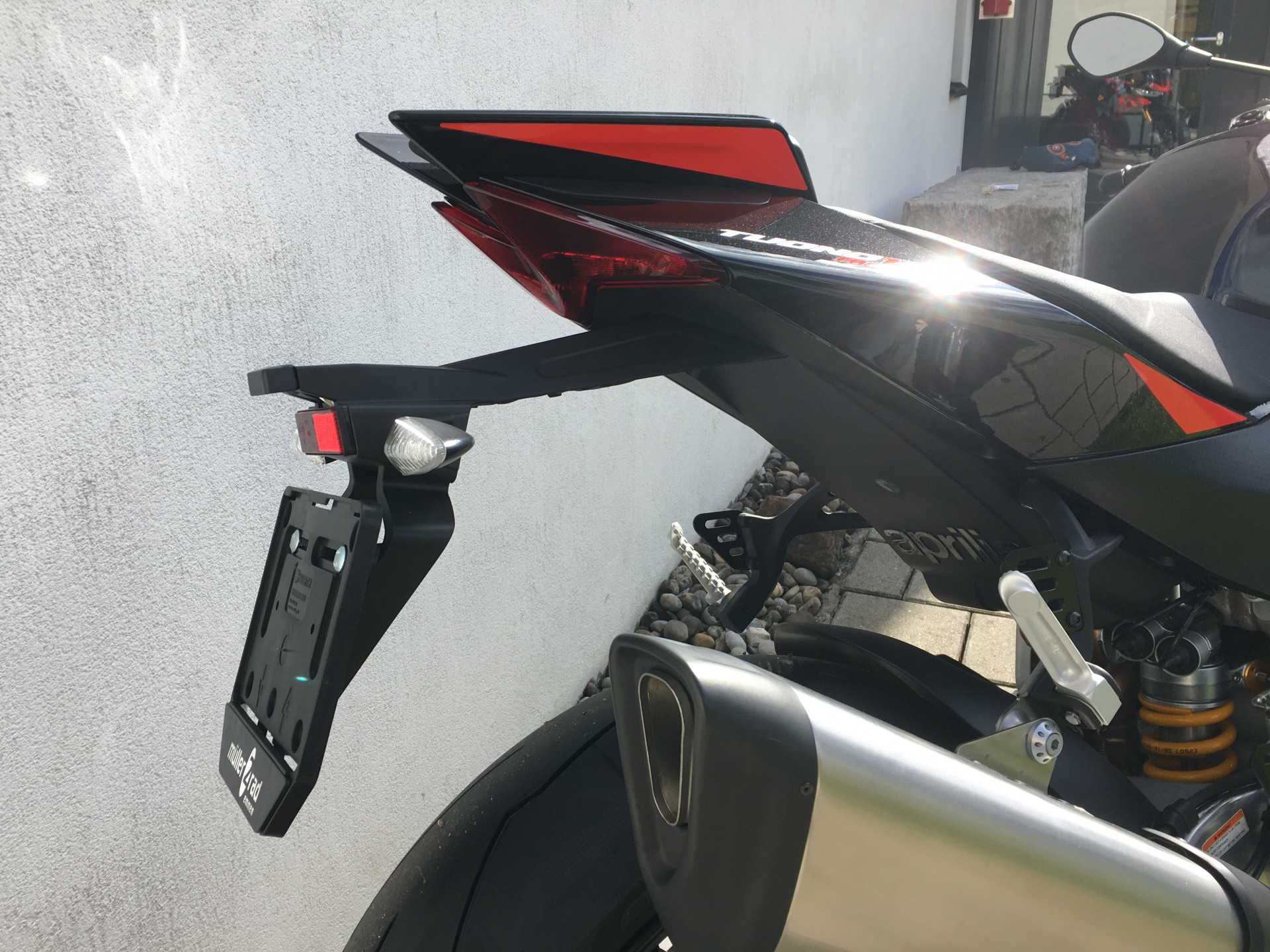 APRILIA Tuono V4 1100-image-1