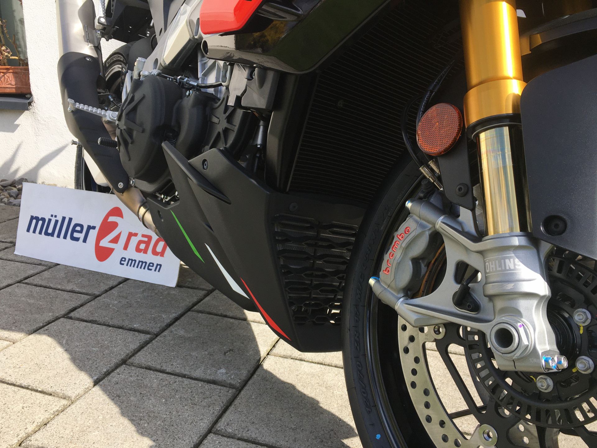 APRILIA Tuono V4 1100-image-3