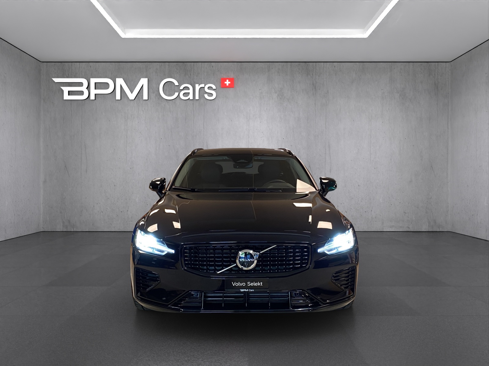 VOLVO V60 T6 eAWD Plug in Hybrid Plus Dark Geartronic-showroom-element-2