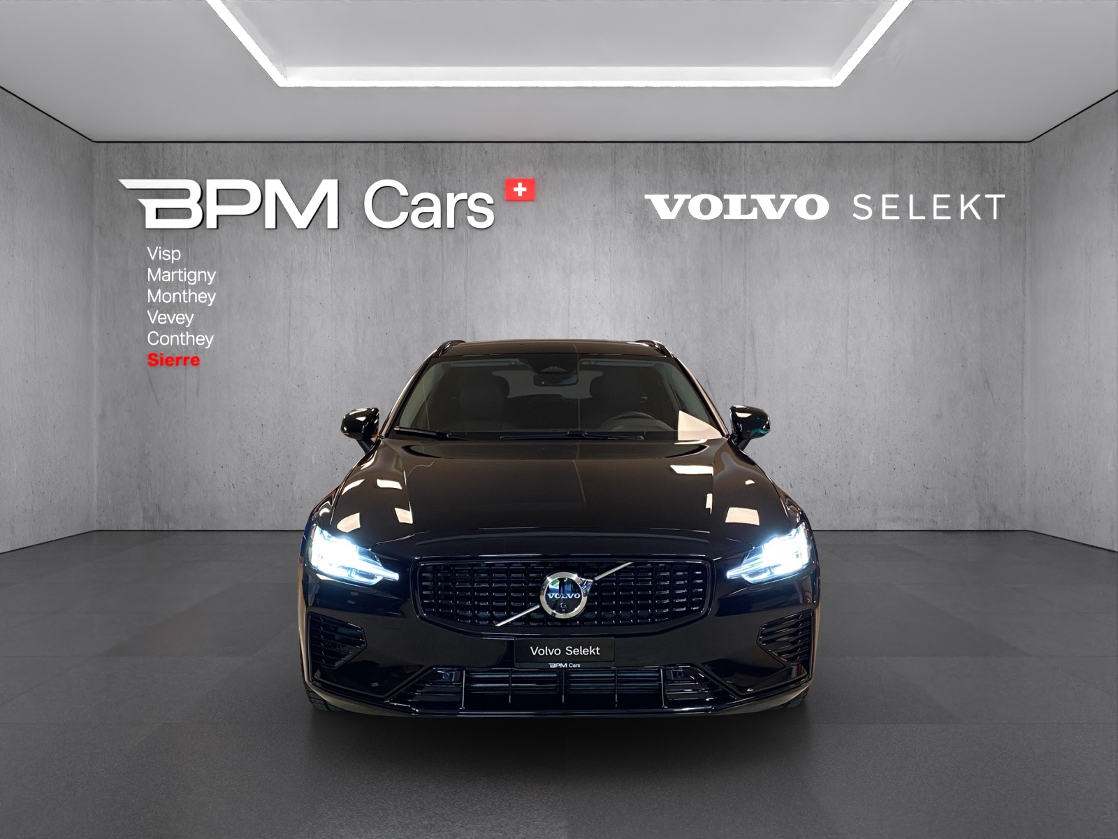 VOLVO V60 T6 eAWD Plug in Hybrid Plus Dark Geartronic-showroom-element-2