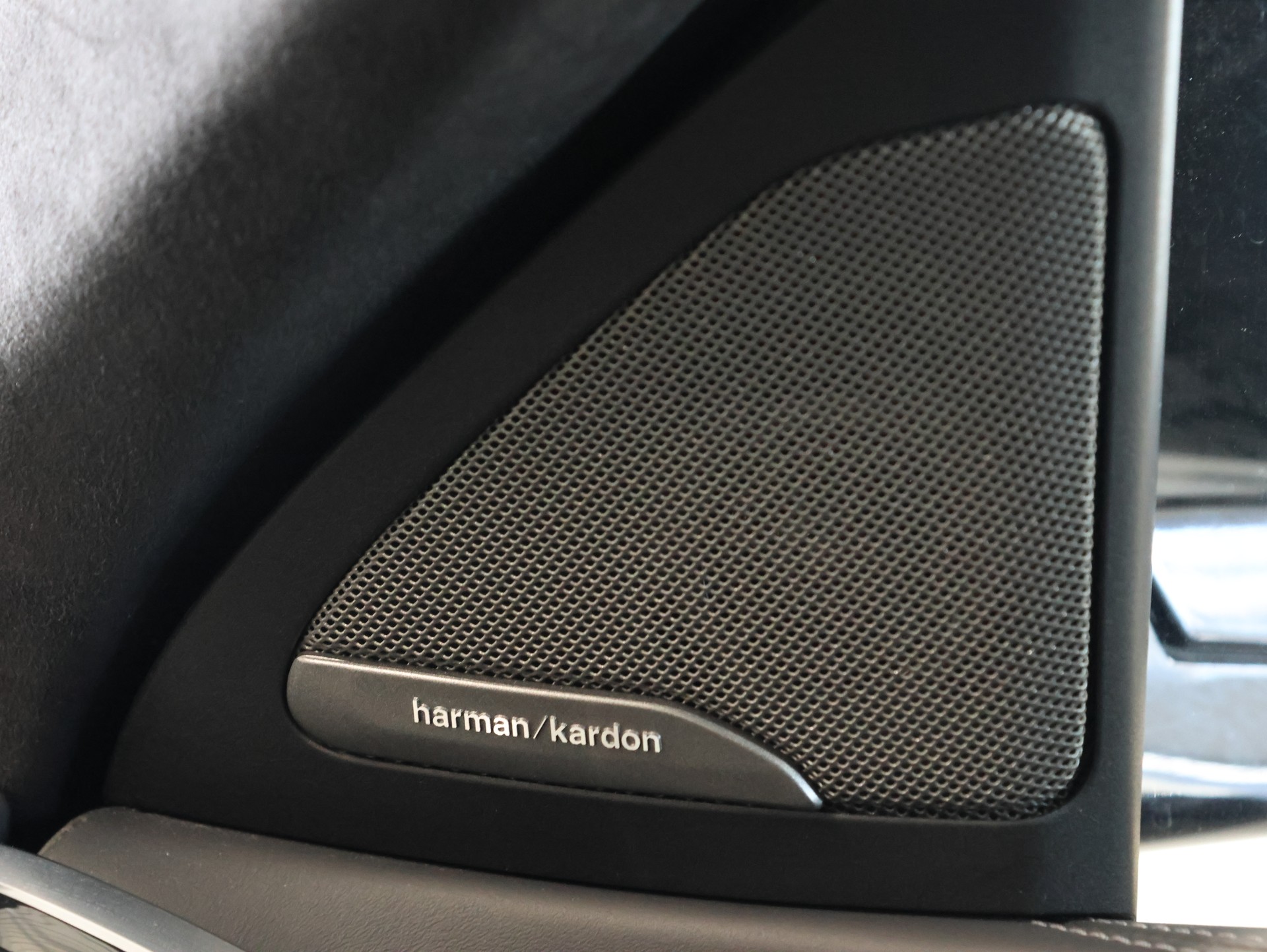 BMW X6M Steptronic M Competition *Harman&Kardon* *Carbon Packet* *Head Up Display*-image-35